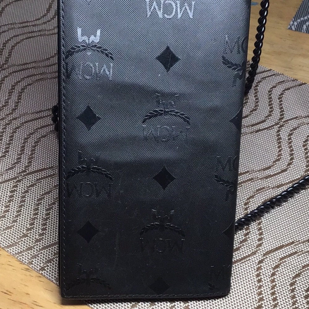 MCM Long Bifold Wallet - Picture 5 of 16